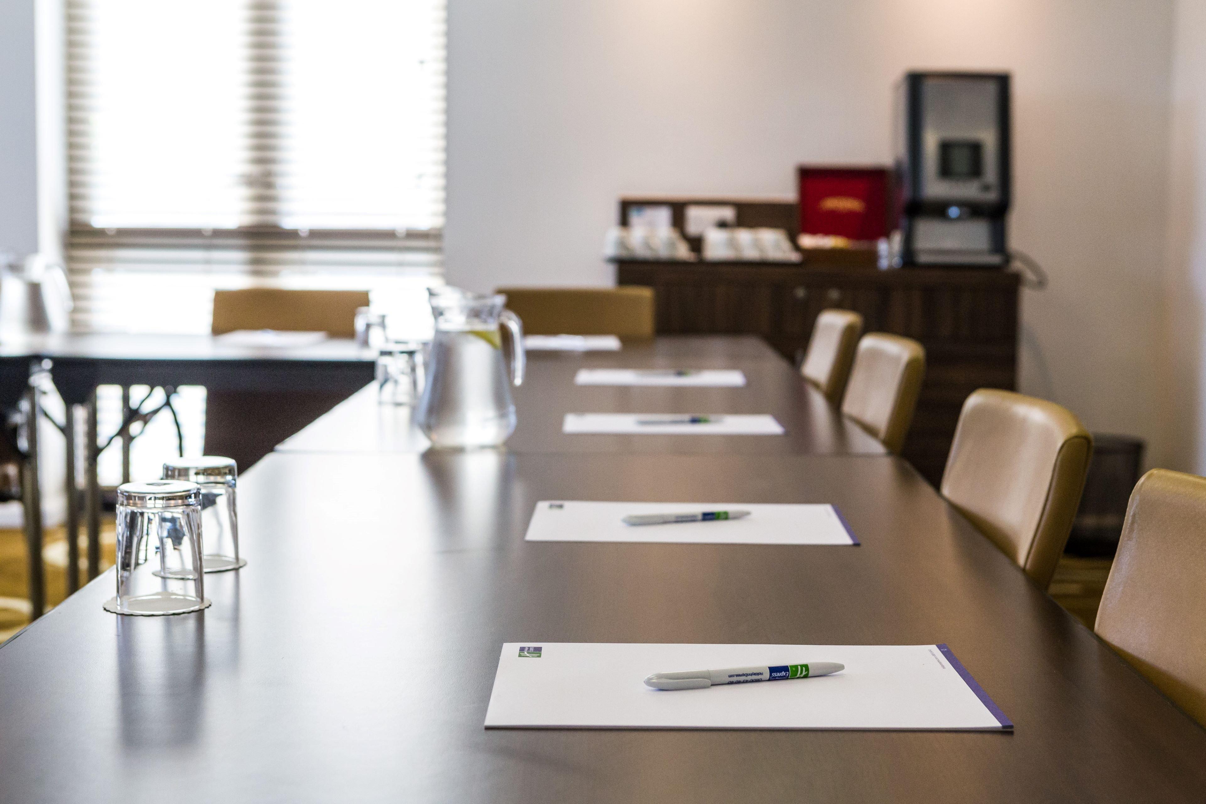 Holiday Inn Express Colchester By Ihg Εξωτερικό φωτογραφία