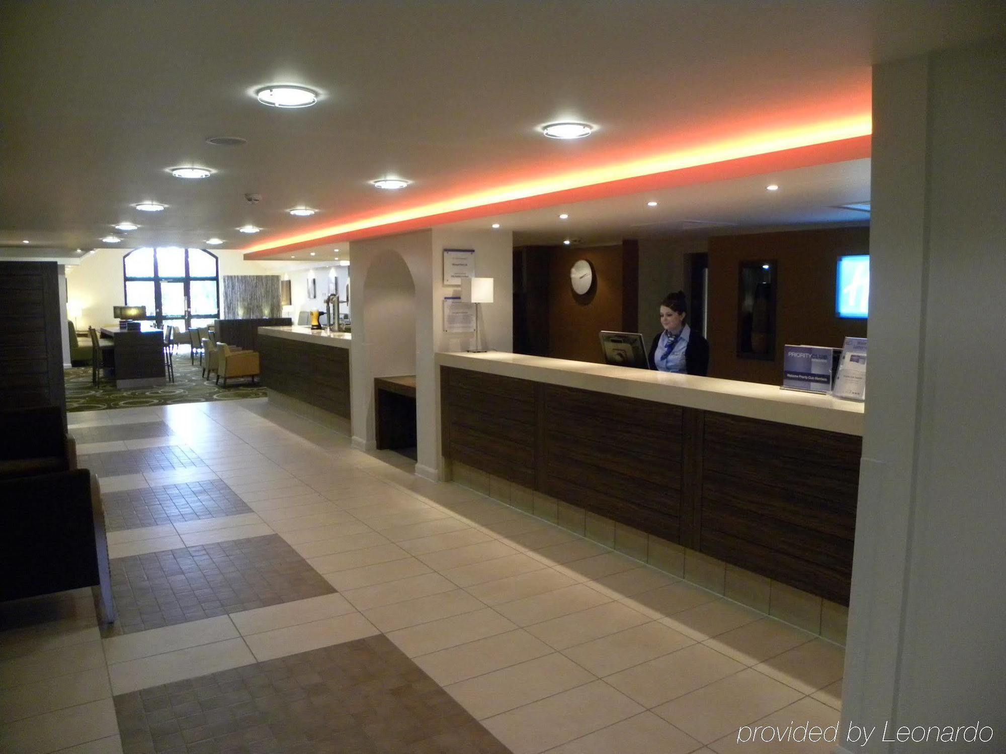 Holiday Inn Express Colchester By Ihg Εξωτερικό φωτογραφία
