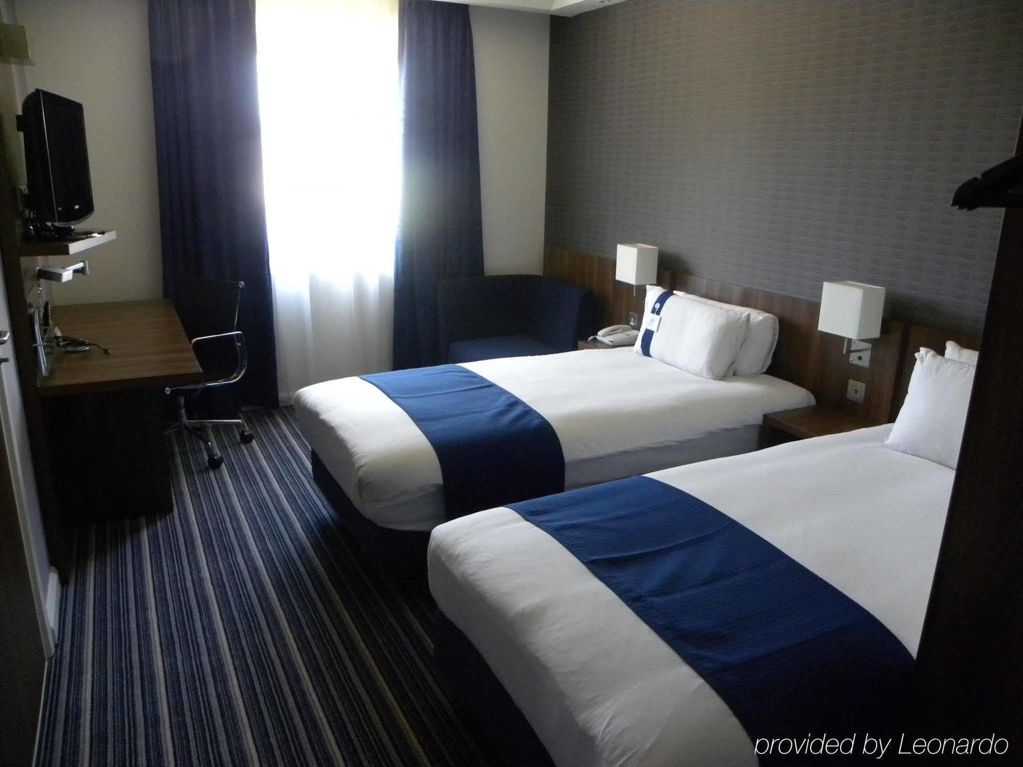Holiday Inn Express Colchester By Ihg Εξωτερικό φωτογραφία