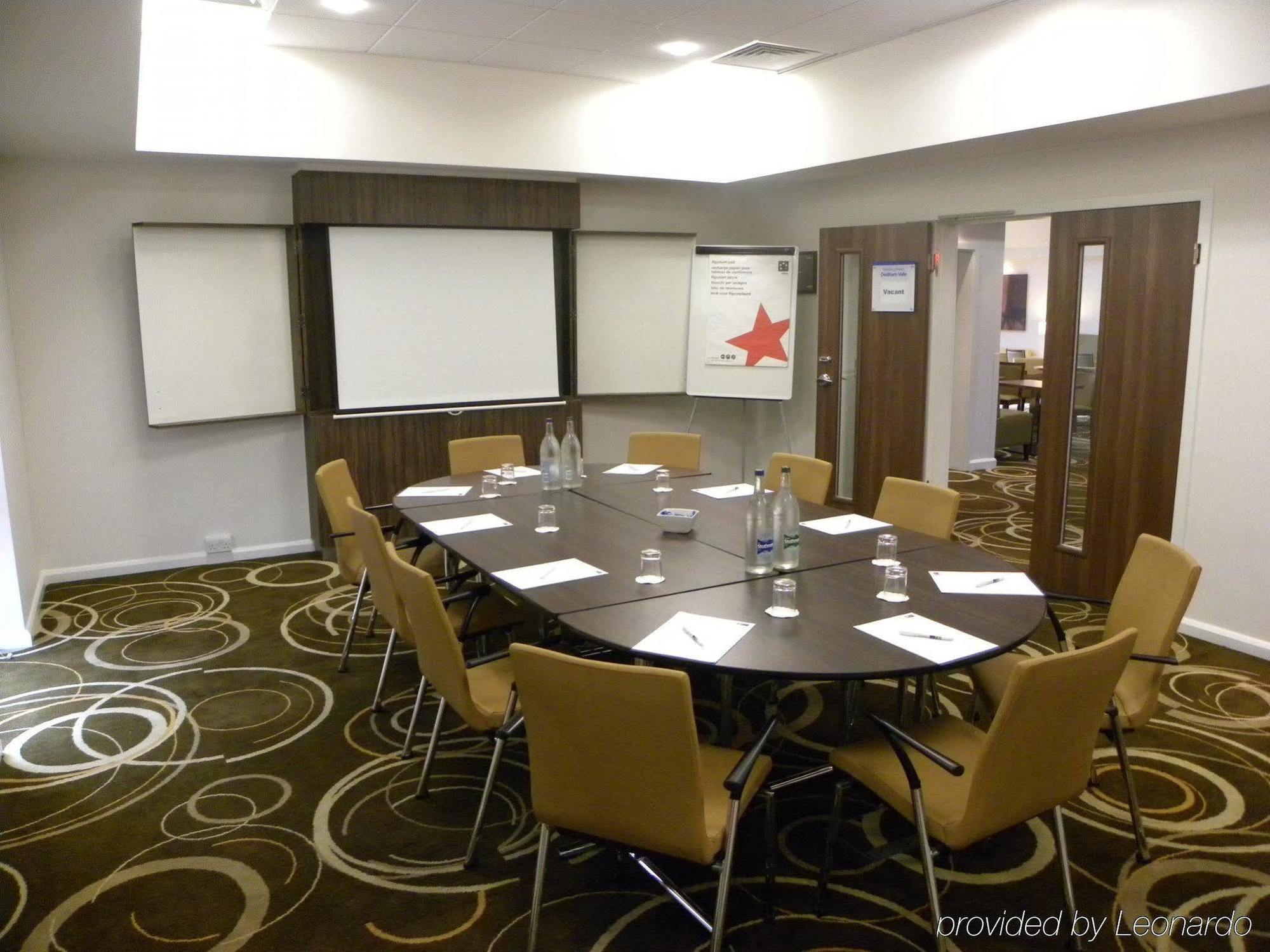 Holiday Inn Express Colchester By Ihg Εξωτερικό φωτογραφία